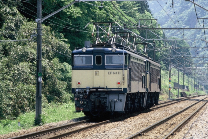 JR東日本 国鉄EF63形電気機関車 EF63 11 鉄道フォト・写真 by 北東航1さん 横川駅 (群馬県)：1997年05月10日00時ごろ