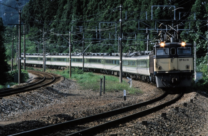 JR東日本 国鉄EF63形電気機関車 あさま(特急) EF63 16 鉄道フォト・写真 by 北東航1さん 横川駅 (群馬県)：1996年09月15日00時ごろ