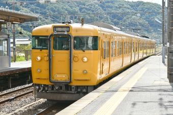 JR西日本 クハ115形 クハ115-1240 鉄道フォト・写真 by spockerさん 清音駅 (JR)：2021年10月14日12時ごろ