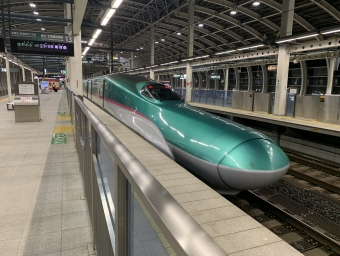 JR東日本 E523形(T1c) はやぶさ(新幹線) E523-28 鉄道フォト・写真 by spockerさん 八戸駅 (JR)：2021年06月30日22時ごろ
