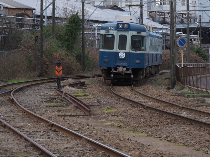 鉄道フォト・写真：銚子電気鉄道2000形電車 2501 仲ノ町駅 鉄道フォト・写真 by jevienduquebecさん - 撮影日 2019/01/14 10:55