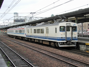 JR西日本 クモハ123-4 鉄道フォト・写真 by nervさん 下関駅：2010年01月11日00時ごろ