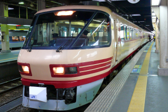 陸奥 JR西日本 クロ481-2004 (485系) 車両ガイド | レイルラボ(RailLab)
