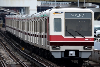 北大阪急行電鉄 北大阪急行8900形(Tc) 8907 鉄道フォト・写真 by REDさん 西中島南方駅：2019年03月23日00時ごろ