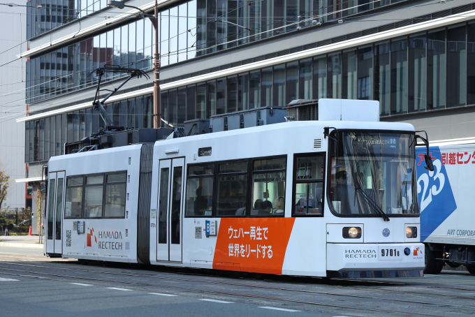 関本 熊本市交通局 9701B (熊本市電9700形) 車両ガイド | レイルラボ