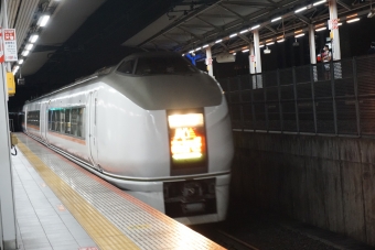 JR東日本 クハ651形 あかぎ(特急) クハ651-1001 鉄道フォト・写真 by トレインさん 浦和駅：2021年09月25日19時ごろ