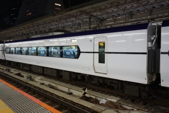 JR東日本 モハE352形 かいじ(特急) モハE352-9 鉄道フォト・写真 by トレインさん 新宿駅 (JR)：2022年03月20日19時ごろ