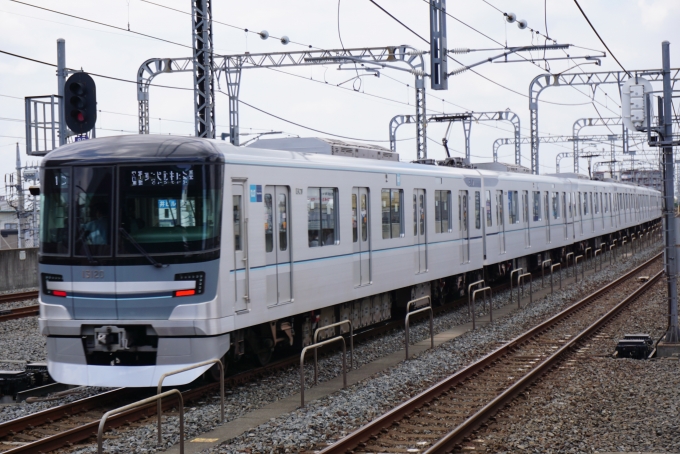 東京メトロ 13120 東京メトロ13000系 車両ガイド レイルラボ Raillab