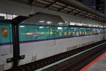 JR北海道 H525形(M1) はやぶさ(新幹線) H525-1 鉄道フォト・写真 by トレインさん 東京駅 (JR)：2022年10月30日17時ごろ