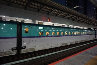 JR北海道 H526形(M2) はやぶさ(新幹線) H526-201 鉄道フォト・写真 by トレインさん 東京駅 (JR)：2022年10月30日17時ごろ