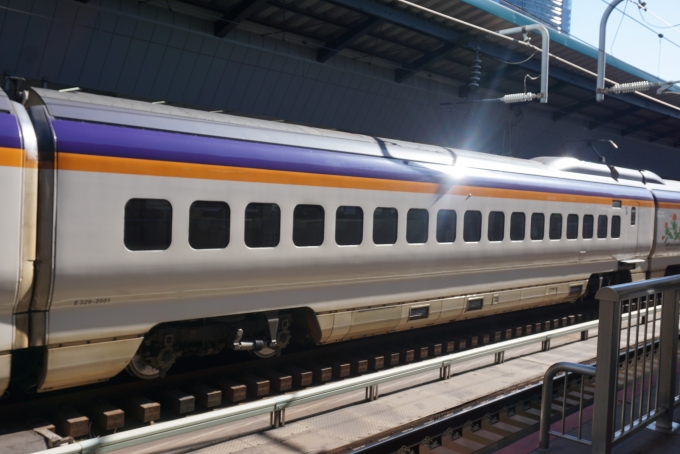 JR東日本 E326形(M2) つばさ(新幹線) E326-2001 鉄道フォト・写真 by トレインさん 東京駅 (JR)：2024年01月27日12時ごろ