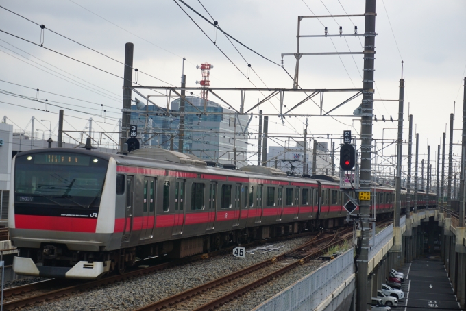 鉄道フォト・写真：JR東日本E233系電車 クハE233-5001 海浜幕張駅 鉄道フォト・写真 by トレインさん - 撮影日 2024/07/13 16:09