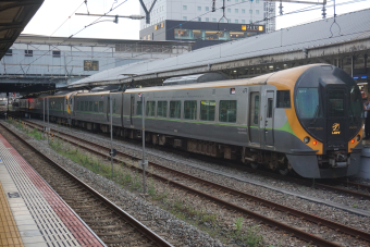 葉山 8600系 E11編成 (松山運転所) 鉄道フォト | レイルラボ(RailLab)