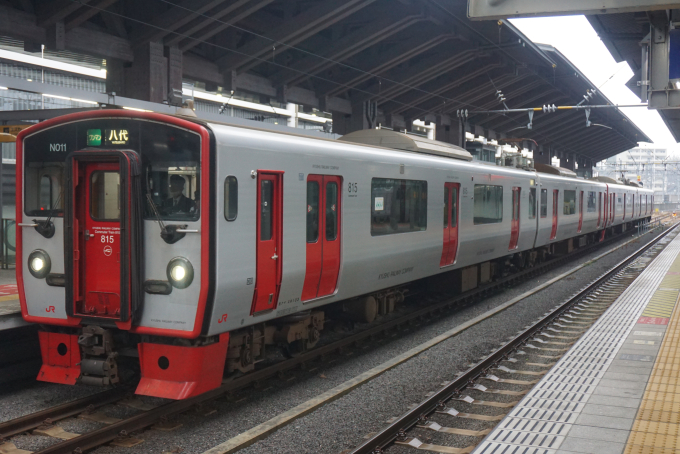 JR九州815系電車 クハ814-11 熊本駅 鉄道フォト・写真 by トレインさん