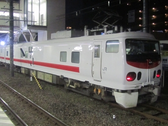 JR東日本E491系電車 East i-E 鉄道フォト・写真 by Ometokkaiさん 西立川駅：2017年04月03日19時ごろ
