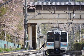JR東日本 国鉄211系電車 鉄道フォト・写真 by おなだいさん 冠着駅：2021年04月24日08時ごろ