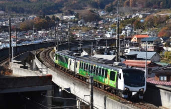 JR東日本 HB-E302形 リゾートビュー諏訪湖 HB-E302-2 鉄道フォト・写真 by おなだいさん 岡谷駅：2021年11月14日10時ごろ