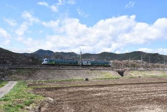 JR東日本 HB-E302形 リゾートビュー諏訪湖 HB-E302-2 鉄道フォト・写真 by おなだいさん みどり湖駅：2022年04月17日10時ごろ