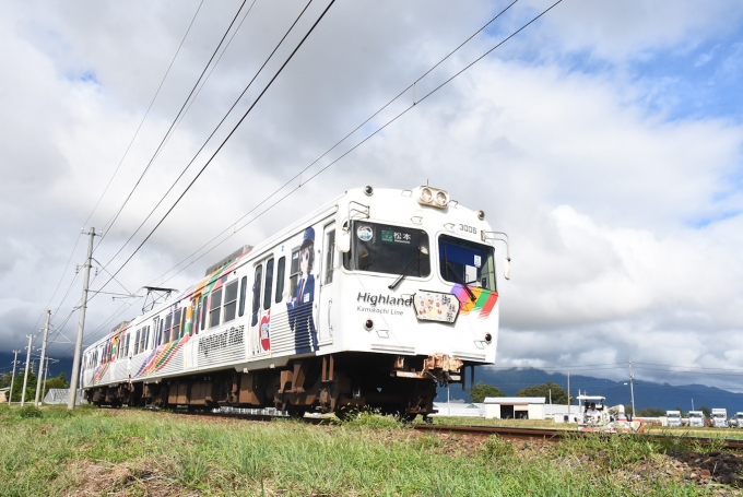 鉄道フォト・写真：アルピコ交通 松本電気鉄道3000形電車 なぎさTRAIN 3005 三溝駅 鉄道フォト・写真 by おなだいさん - 撮影日 2023/09/23 08:55