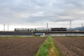 JR東日本E493系電車 スーパークモヤ クモヤE492-1 鉄道フォト・写真 by おなだいさん みどり湖駅：2021年05月19日18時ごろ