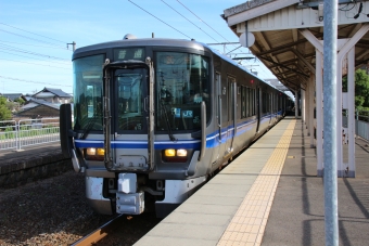 JR西日本 クハ520形 クハ520-20 鉄道フォト・写真 by AkiSaku_Railさん 丸岡駅：2018年08月15日07時ごろ