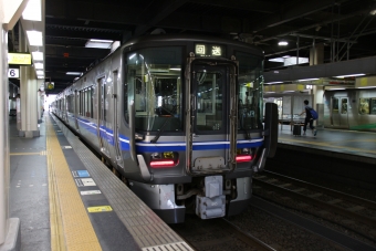 JR西日本 クハ520形 クハ520-20 鉄道フォト・写真 by AkiSaku_Railさん 金沢駅 (JR)：2018年08月17日10時ごろ