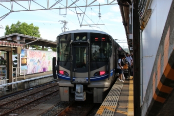 JR西日本 クハ520形 クハ520-47 鉄道フォト・写真 by AkiSaku_Railさん 芦原温泉駅 (JR)：2018年08月19日07時ごろ