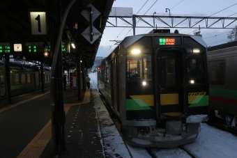 JR北海道 H100形 H100-5 鉄道フォト・写真 by TETSUDORAさん 小樽駅：2022年03月04日06時ごろ