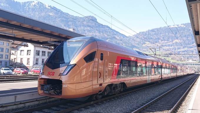 鉄道フォト・写真：スイス連邦鉄道 RABe 526 SOB „Traverso“ フォアアルペン・エクスプレス (Voralpen Express) 204 Arth-Goldau 鉄道フォト・写真 by papaさん - 撮影日 2020/03/15 10:43