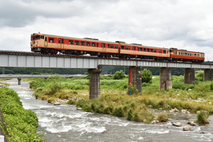 鉄道フォト・写真：JR西日本 国鉄キハ40系気動車 みまさかスローライフ列車 キハ47 1036 美作滝尾駅 鉄道フォト・写真 by papaさん - 撮影日 2022/07/23 12:21