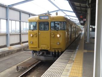 JR西日本 クモハ115形 クモハ115-320 鉄道フォト・写真 by kinokuniさん 児島駅：2021年11月07日09時ごろ
