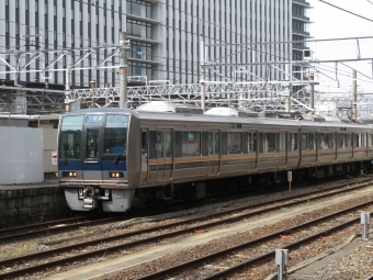 JR西日本 クハ207形 クハ207-11 鉄道フォト・写真 by kinokuniさん 京都駅 (JR)：2021年04月02日09時ごろ