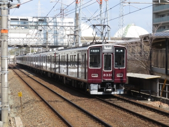 阪急電鉄 阪急8300形(Mc) 8331 鉄道フォト・写真 by kinokuniさん 山田駅 (大阪府|阪急)：2022年02月27日12時ごろ