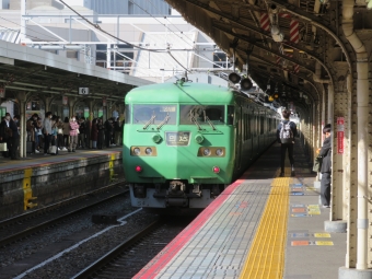 JR西日本 クハ117形 クハ117-306 鉄道フォト・写真 by kinokuniさん 京都駅 (JR)：2021年11月06日09時ごろ