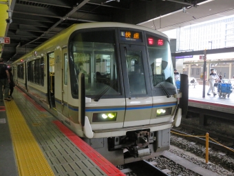 JR西日本 クハ221形 クハ221-64 鉄道フォト・写真 by kinokuniさん 京都駅 (JR)：2021年11月06日12時ごろ