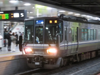 JR西日本 クモハ223形 クモハ223-2102 鉄道フォト・写真 by kinokuniさん 新大阪駅 (JR)：2021年11月06日18時ごろ