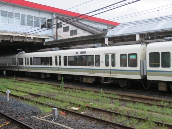 JR西日本 サハ220形 サハ220-30 鉄道フォト・写真 by kinokuniさん 王寺駅 (JR)：2022年07月16日10時ごろ