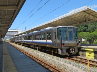 JR西日本 クハ222形 クハ222-104 鉄道フォト・写真 by kinokuniさん 御坊駅 (JR)：2022年07月22日10時ごろ