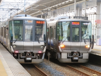 JR西日本223系電車 クモハ223形（Mc） 鉄道フォト・写真 by kinokuniさん りんくうタウン駅 (JR)：2019年07月17日16時ごろ
