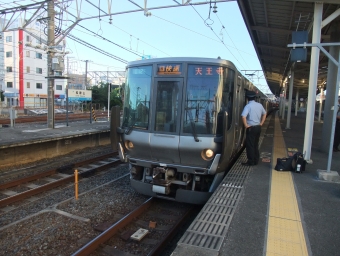 JR西日本223系電車 クモハ223形（Mc） クモハ223-104 鉄道フォト・写真 by kinokuniさん 和歌山駅 (JR)：2018年08月22日06時ごろ