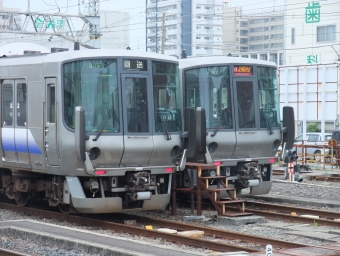JR西日本223系電車 クモハ223形（Mc） 鉄道フォト・写真 by kinokuniさん 和歌山駅 (JR)：2018年06月10日16時ごろ