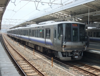 JR西日本223系電車 クモハ223形（Mc） クモハ223-8 鉄道フォト・写真 by kinokuniさん 和歌山駅 (JR)：2018年05月27日11時ごろ