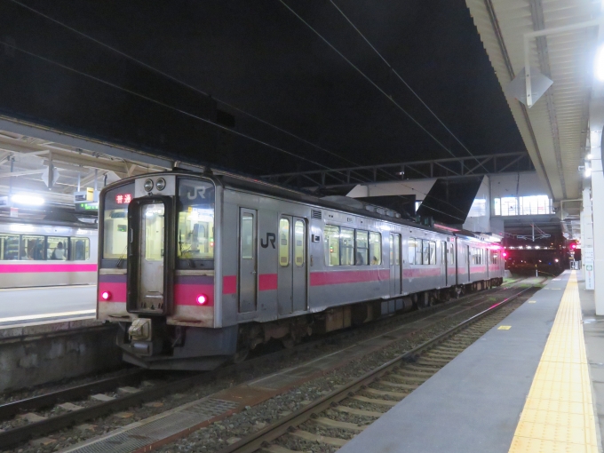 JR東日本 クモハ701形 クモハ701-24 鉄道フォト・写真 by kinokuniさん 青森駅 (JR)：2023年08月28日19時ごろ