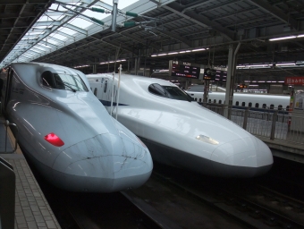JR西日本 N700系新幹線電車 鉄道フォト・写真 by kinokuniさん 新大阪駅 (JR)：2015年04月01日11時ごろ