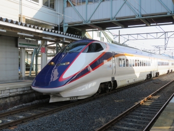 JR東日本 E3系新幹線電車 E322形(M2c) つばさ(新幹線) E322-2003 鉄道フォト・写真 by kinokuniさん 赤湯駅 (JR)：2020年03月26日15時ごろ