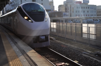 JR東日本E657系電車 フレッシュひたち(特急) 鉄道フォト・写真 by koreanrailfanさん いわき駅：2013年11月03日07時ごろ