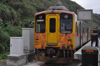 台湾鉄路管理局 DRC1035 鉄道フォト・写真 by koreanrailfanさん ：2017年01月21日17時ごろ