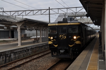 あいの風とやま鉄道 クモハ413-3 鉄道フォト・写真 by koreanrailfanさん 福岡駅：2018年03月17日08時ごろ