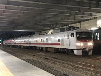 JR東日本E491系電車 鉄道フォト・写真 by Ome  Rapidさん 拝島駅 (JR)：2022年06月17日19時ごろ