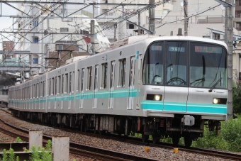 東京メトロ 営団9800形(CT) 9811 鉄道フォト・写真 by masakiさん 奥沢駅：2022年09月03日08時ごろ